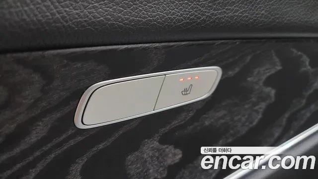 Mercedes-Benz E 300 4MATIC Avnatgarde, снимка 13 - Автомобили и джипове - 54098570