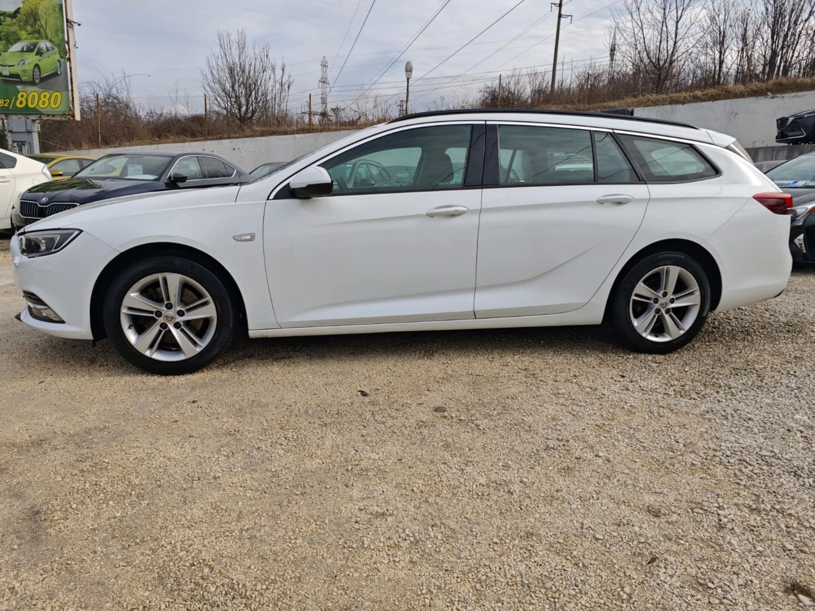 Opel Insignia SPORTS TOURER 1.6CDTI. НАВИ. ВНОС - изображение 2