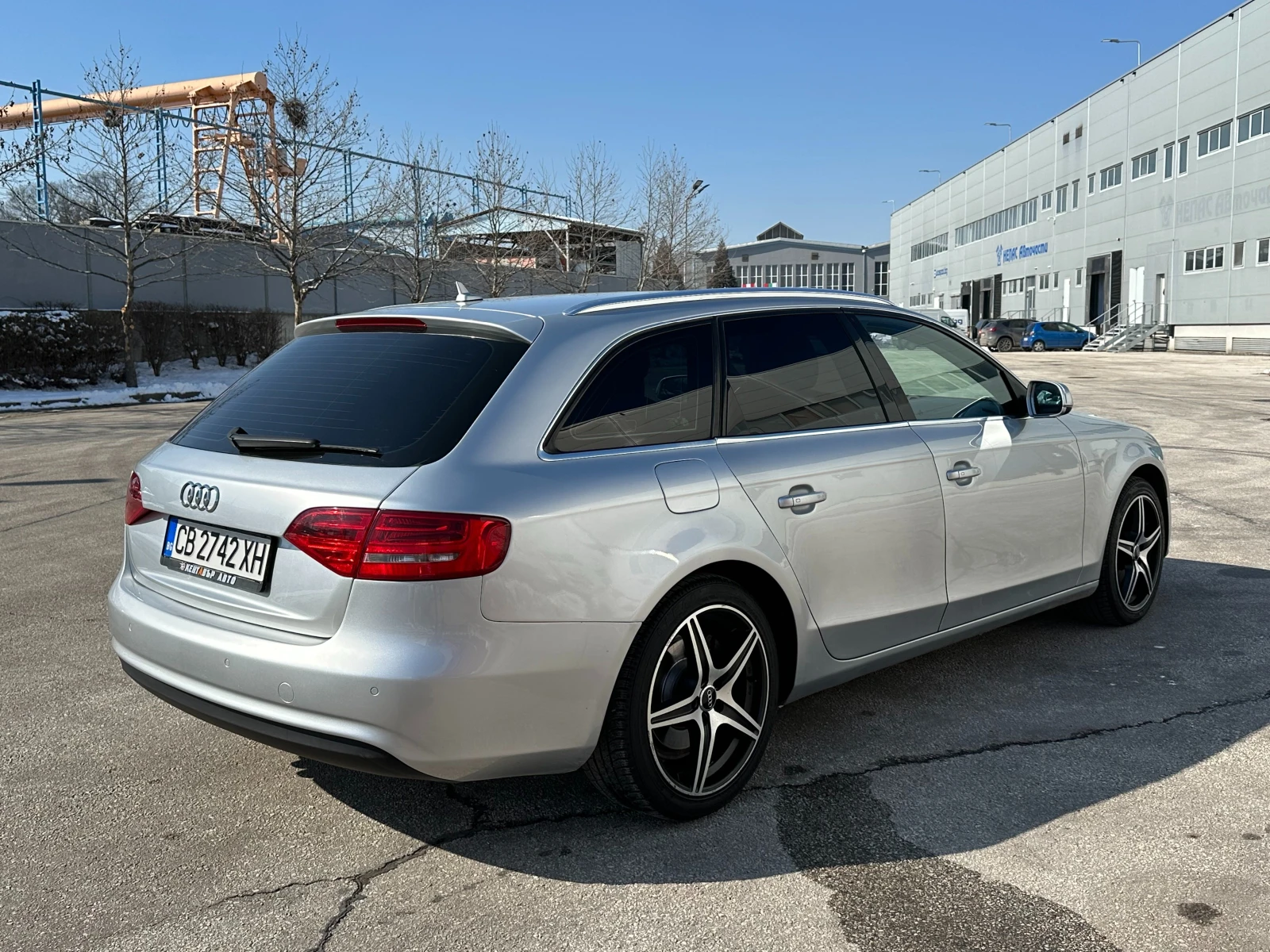 Audi A4 2.0TDI Автомат - изображение 5