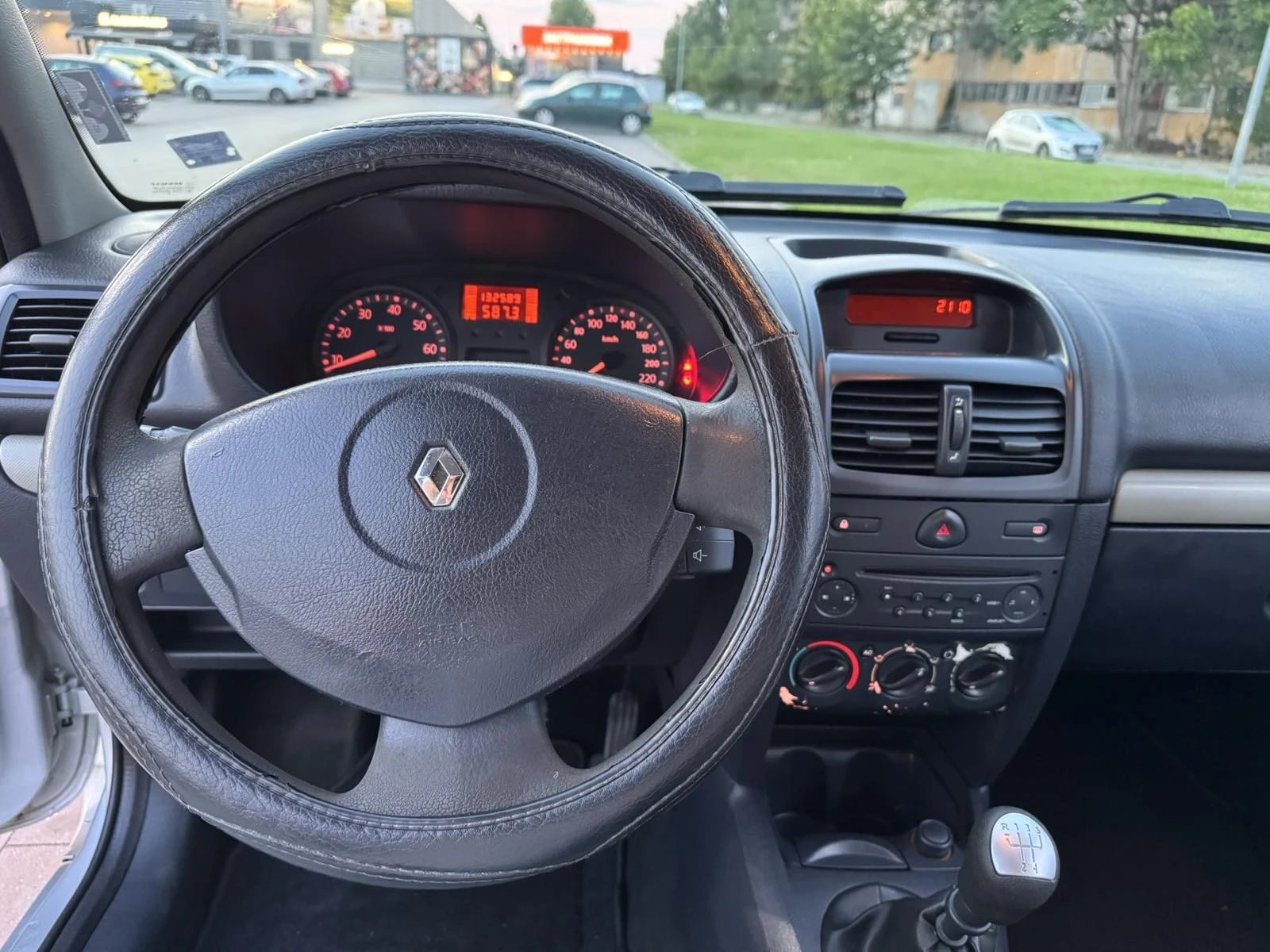 Renault Clio  - изображение 6