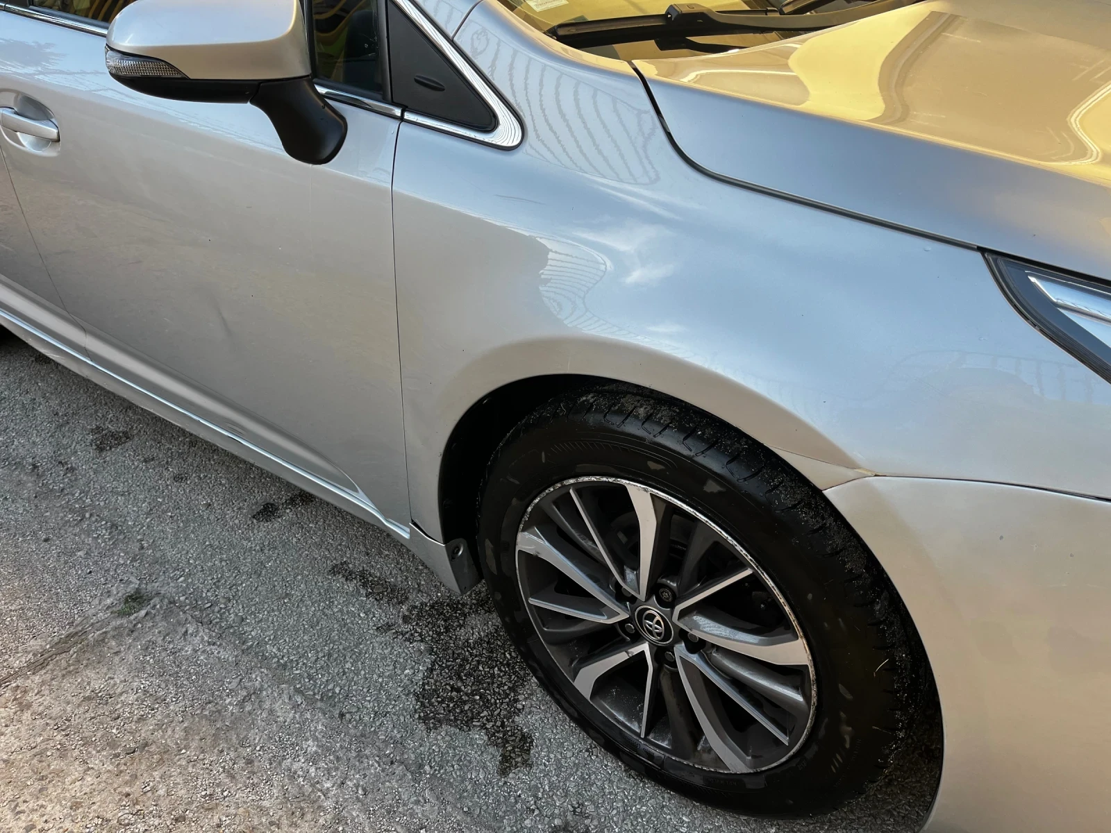Toyota Avensis 1.8i 147к.с. - изображение 8