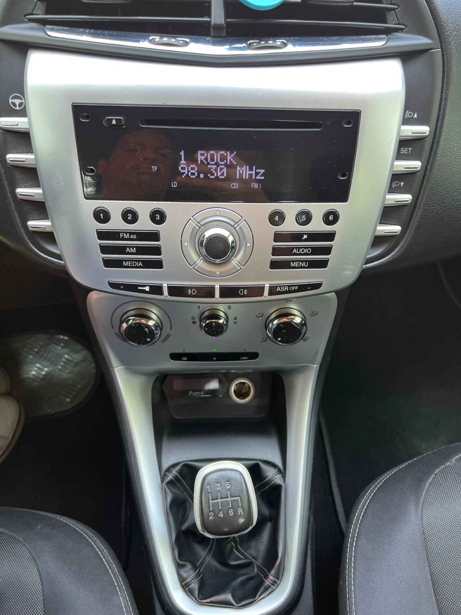 Lancia Delta 1.6 MJT  | Mobile.bg   13