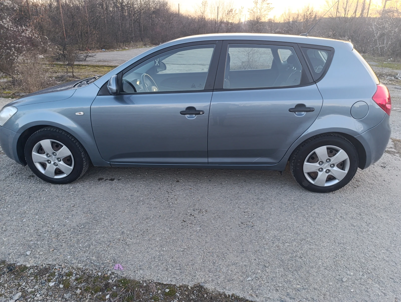 Kia Ceed 1.6i | Mobile.bg � ����������� 8