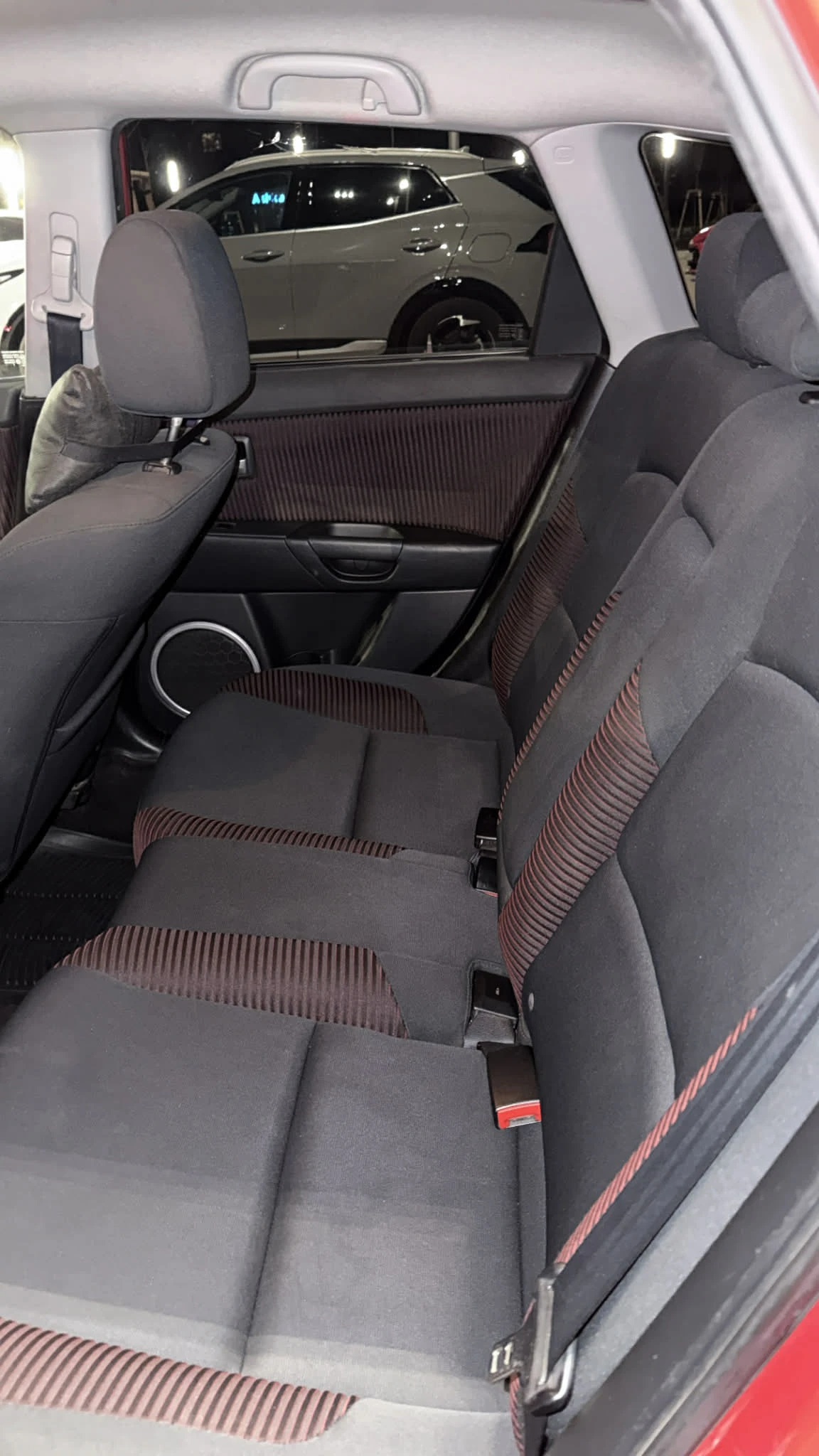 Mazda 3 2.0 i | Mobile.bg � ����������� 7