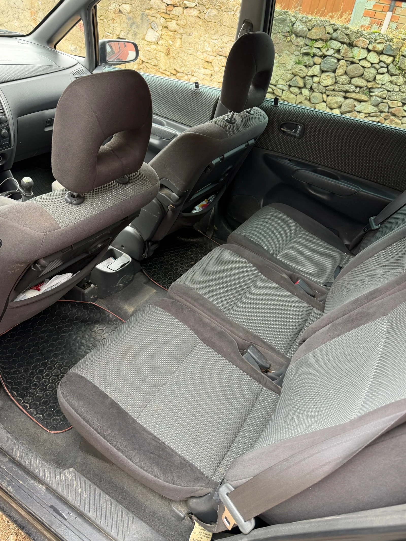 Mazda Premacy GAS 1.8, снимка 8 - Автомобили и джипове - 54379283