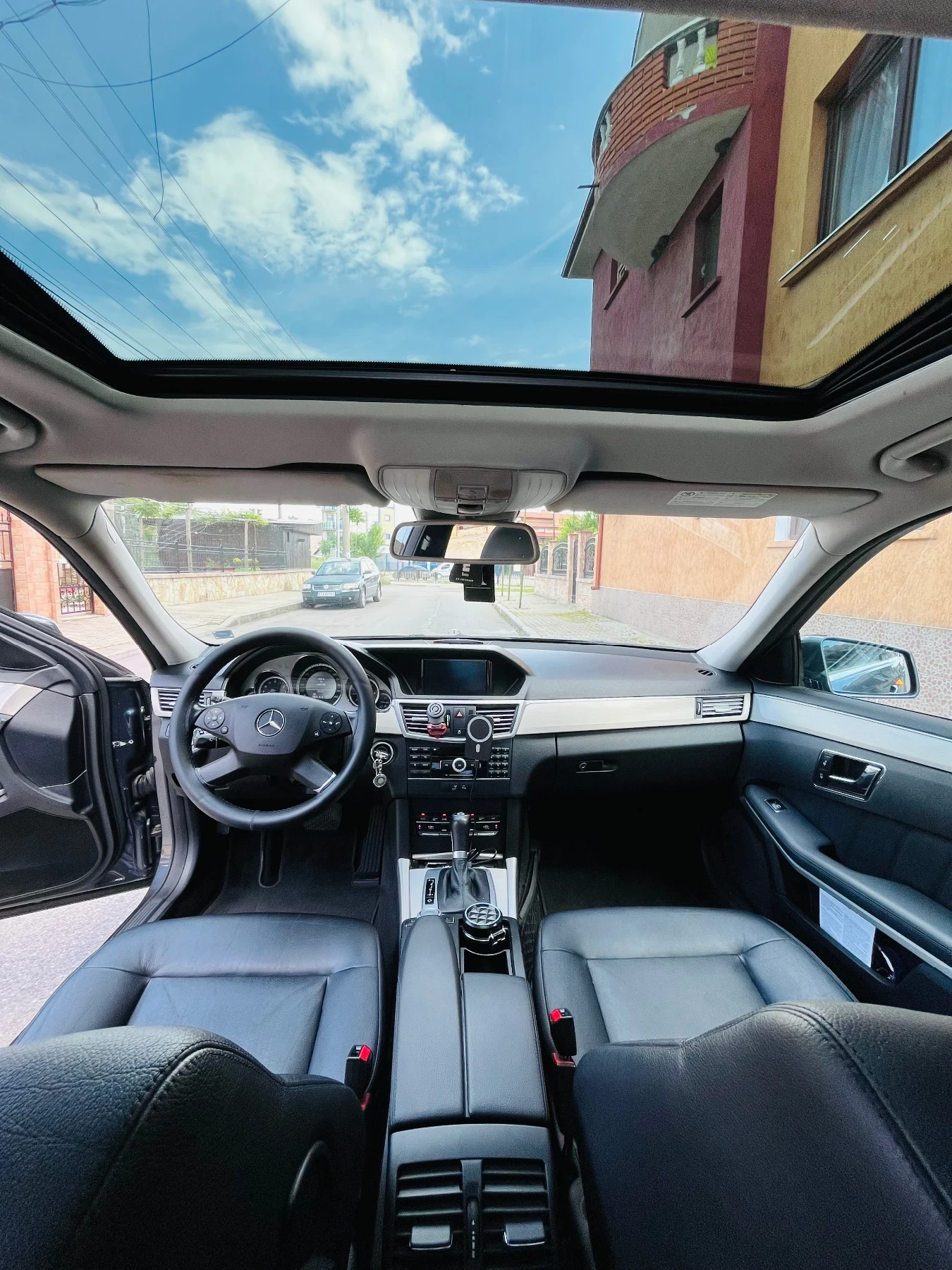 Mercedes-Benz E 250, снимка 6 - Автомобили и джипове - 54730789