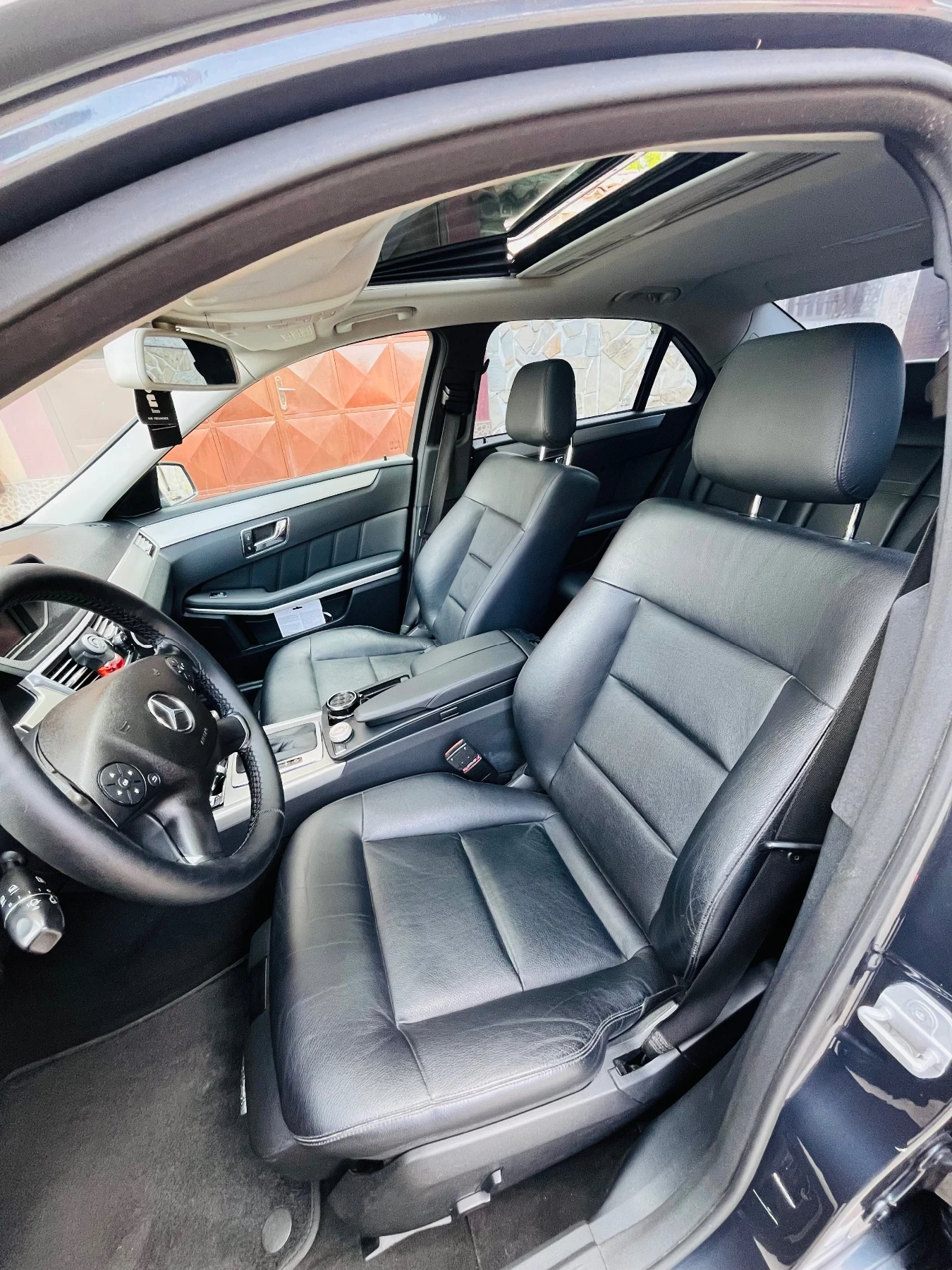 Mercedes-Benz E 250, снимка 8 - Автомобили и джипове - 54730789