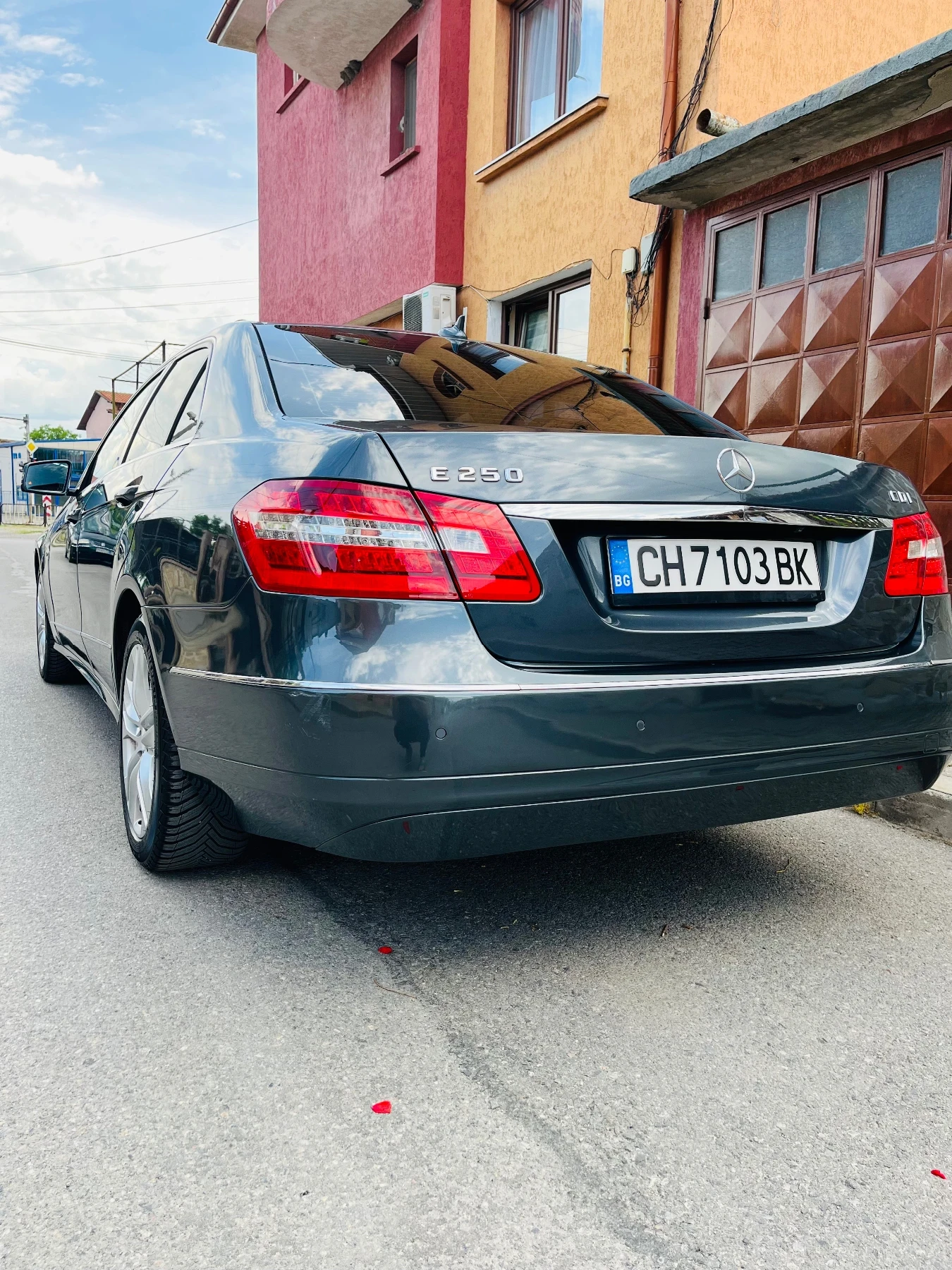 Mercedes-Benz E 250, снимка 5 - Автомобили и джипове - 54730789