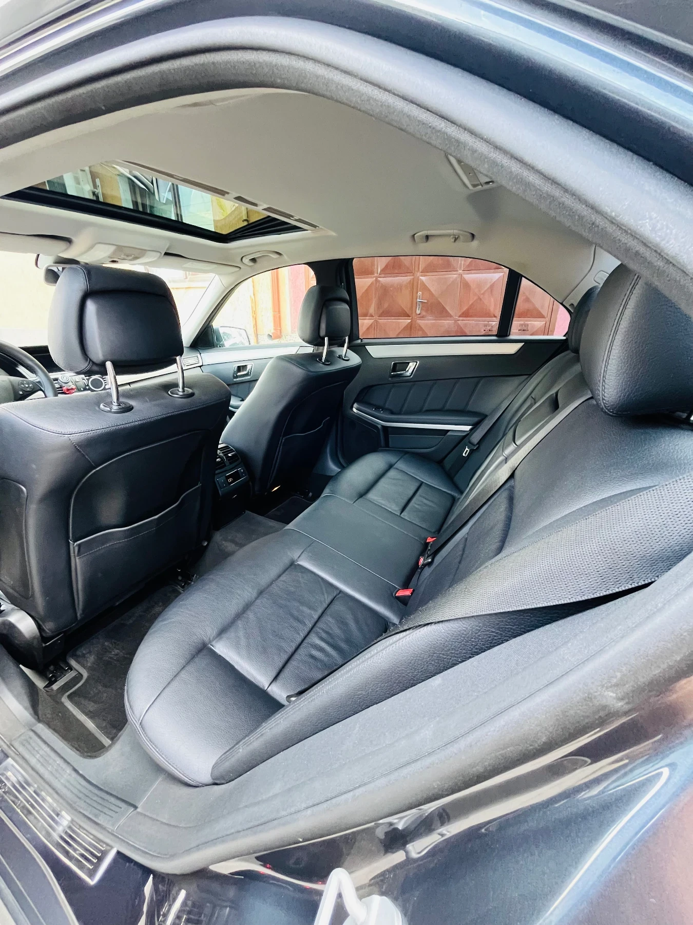 Mercedes-Benz E 250, снимка 7 - Автомобили и джипове - 54730789