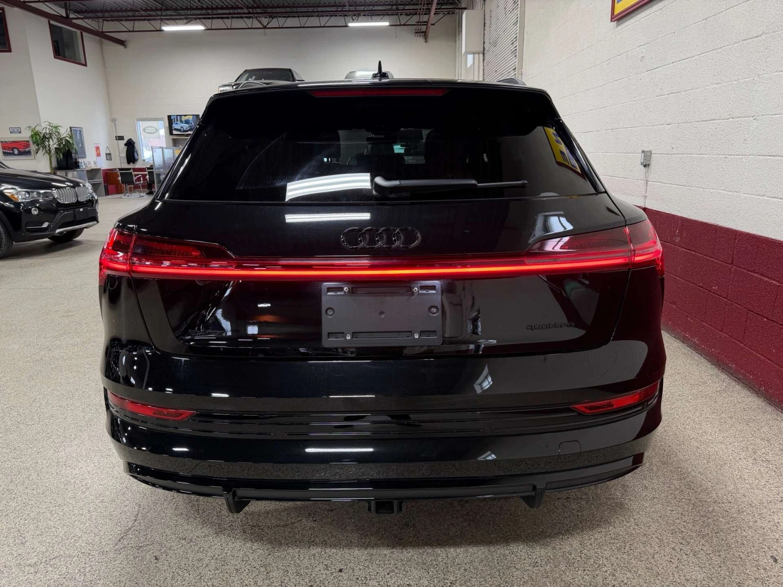 Audi E-Tron Technik quattro S-Line - 360 CAMERA - ЦЕНА ДО БГ, снимка 5 - Автомобили и джипове - 54824675