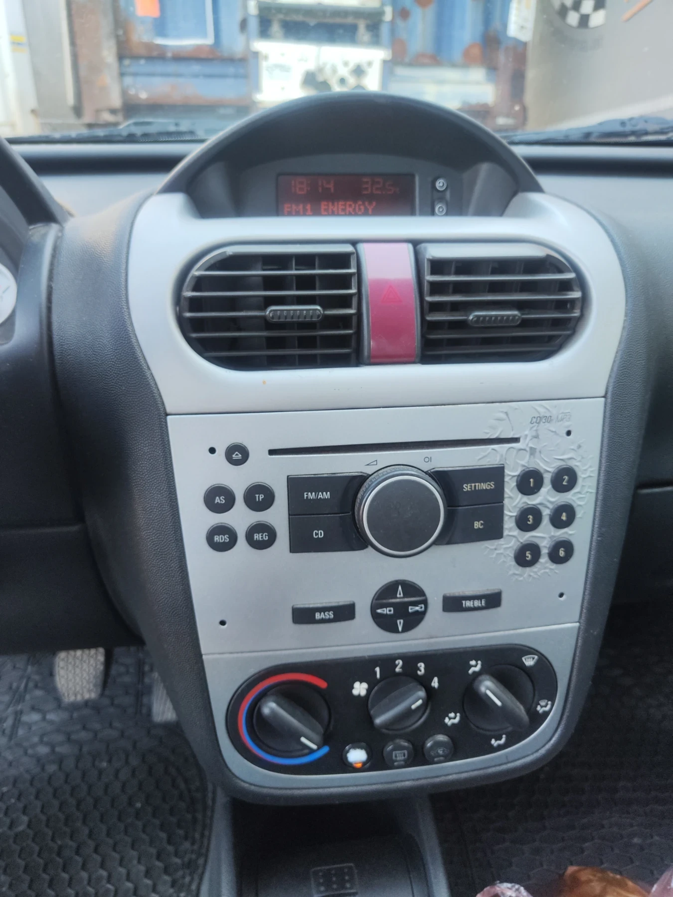 Opel Corsa, снимка 7 - Автомобили и джипове - 55252997