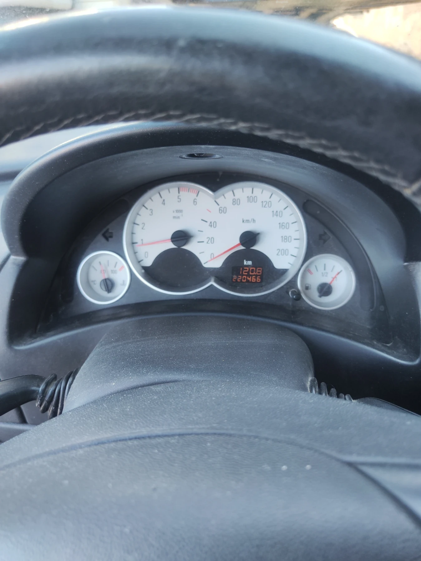 Opel Corsa, снимка 6 - Автомобили и джипове - 55252997