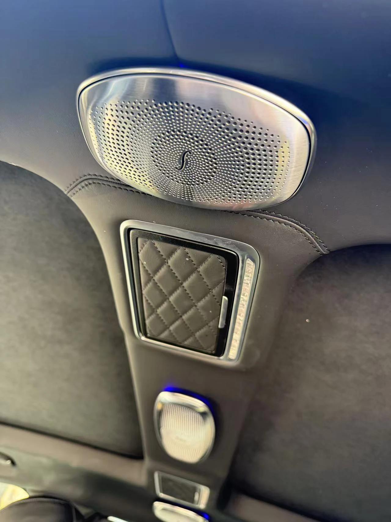 Mercedes-Benz S 560 Maybach S 560* 4D Burmester* Soft-Close* Massage* , снимка 13 - Автомобили и джипове - 55271244