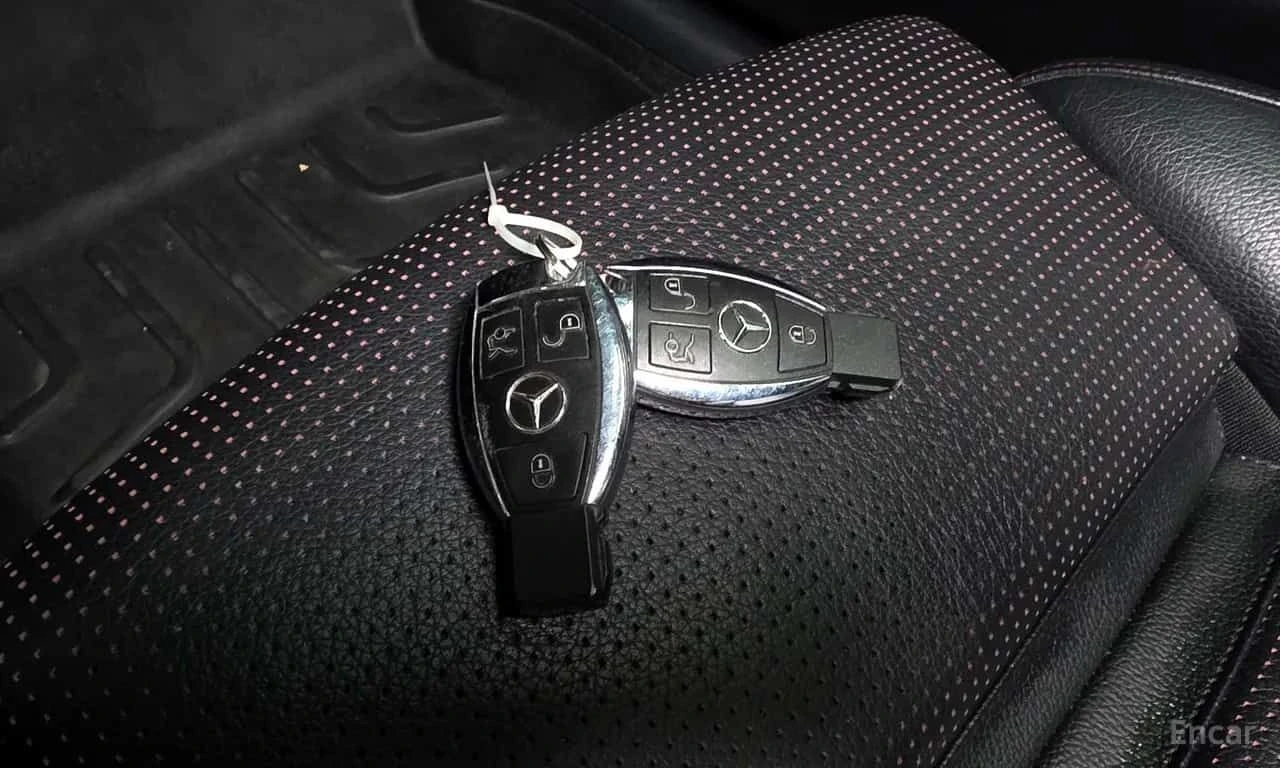 Mercedes-Benz CLA * CLA45 AMG 4MATIC * CARFAX * ЦЕНА ДО БГ, снимка 15 - Автомобили и джипове - 55510325