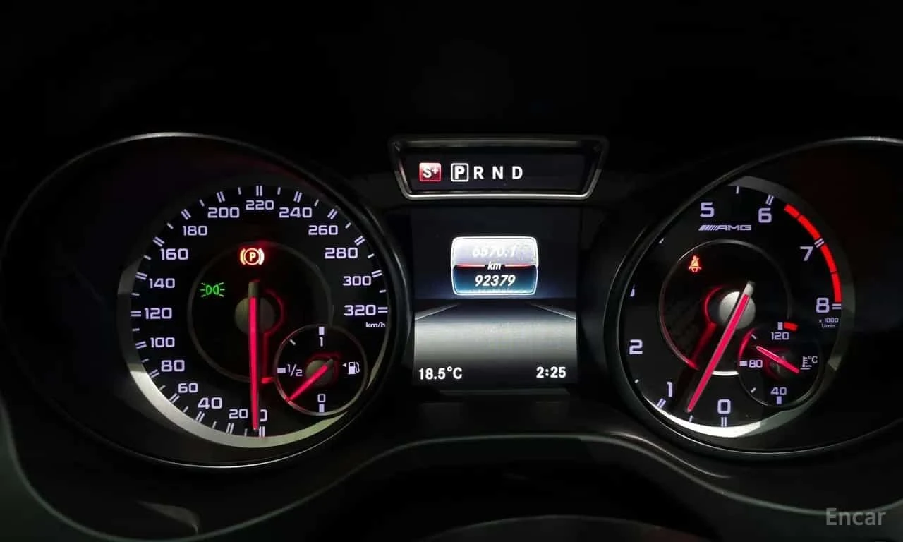 Mercedes-Benz CLA * CLA45 AMG 4MATIC * CARFAX * ЦЕНА ДО БГ, снимка 8 - Автомобили и джипове - 55510325