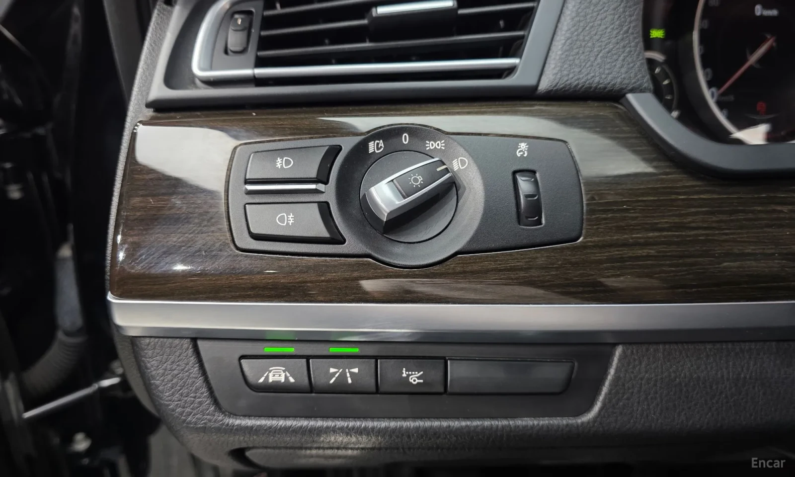 BMW 740 Реални километри\ Head up, снимка 12 - Автомобили и джипове - 55571630