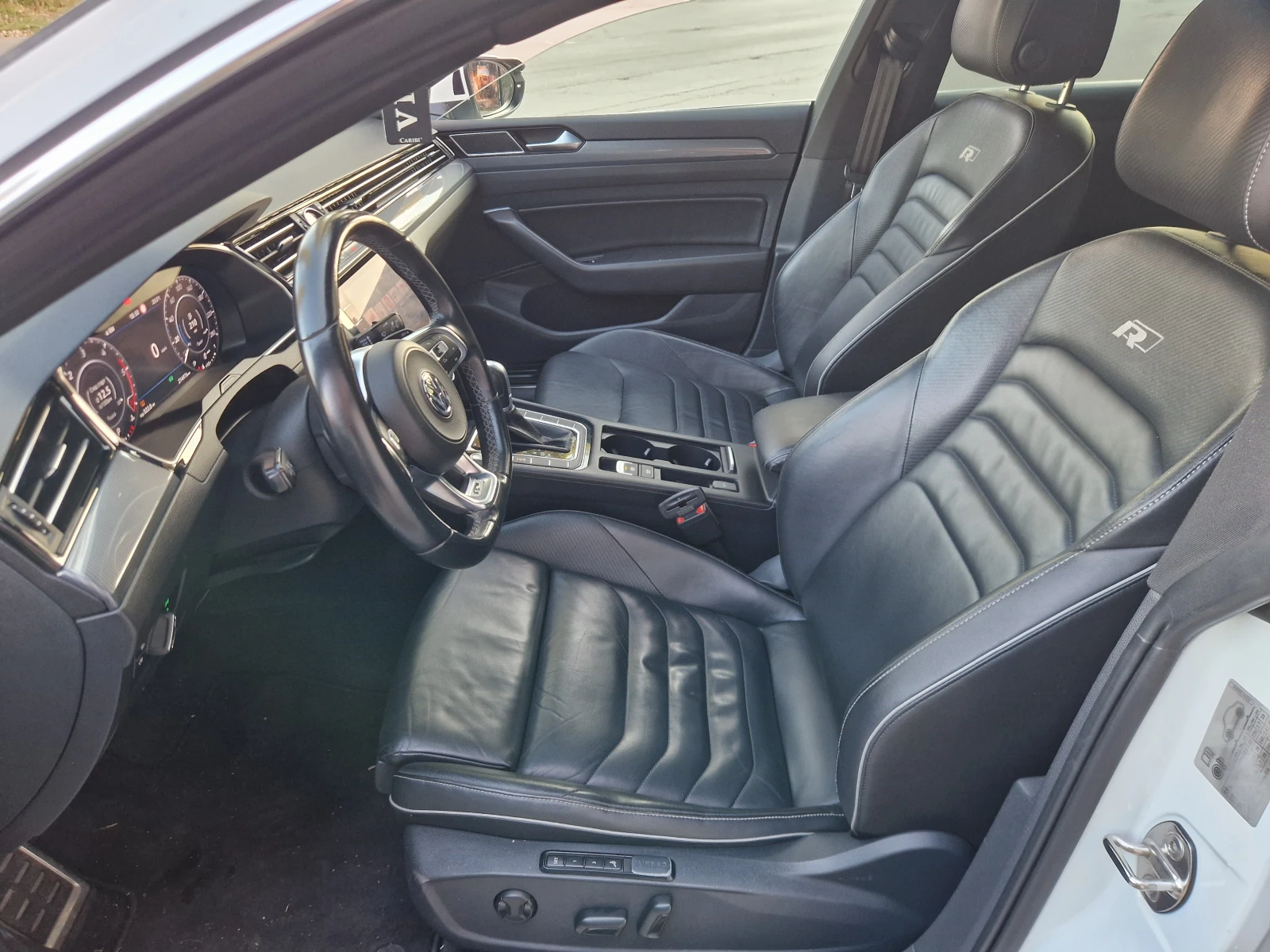 VW Arteon R-Line Full ТОП Перла , снимка 7 - Автомобили и джипове - 55625924