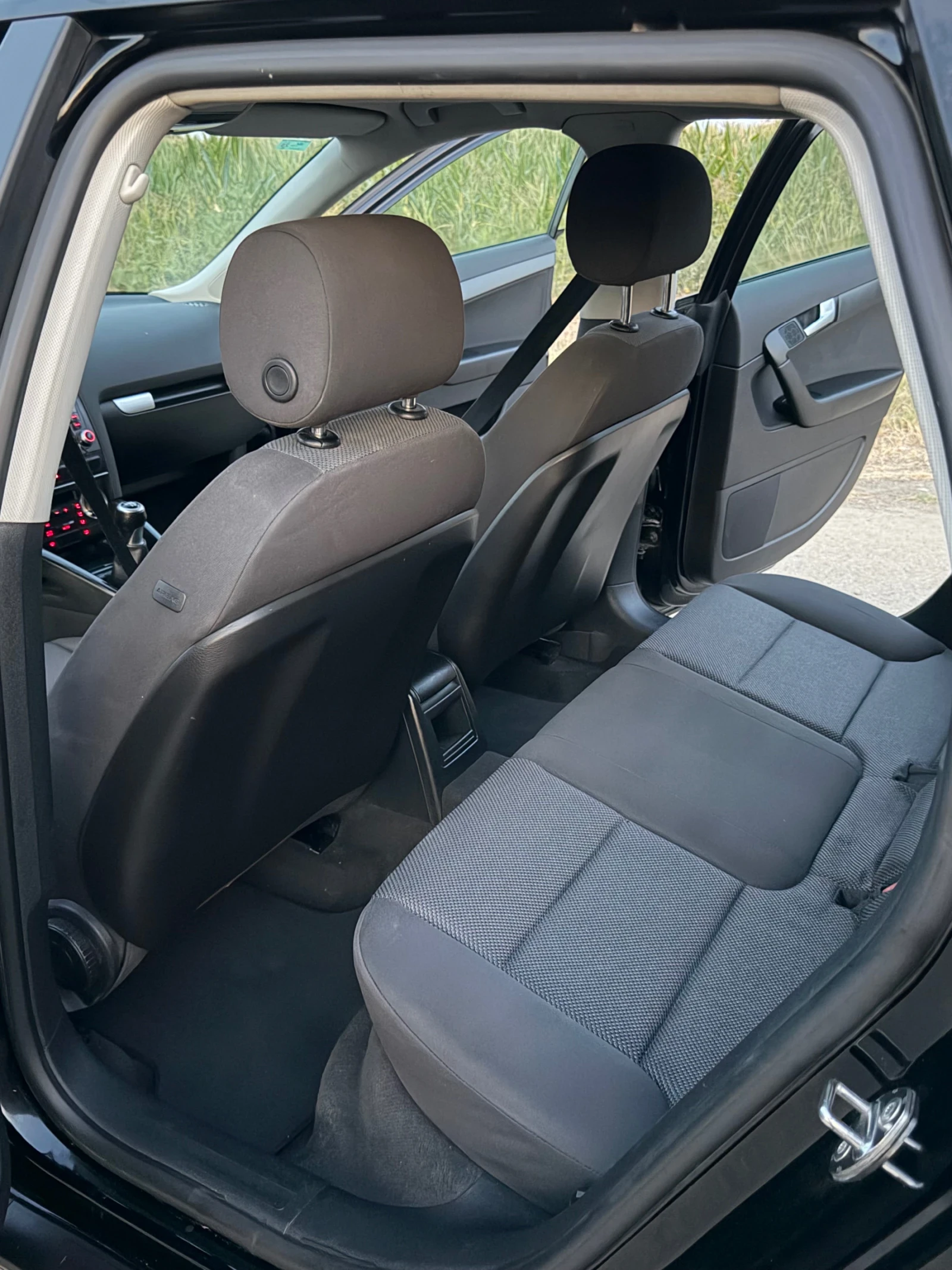 Audi A3 1.6TDI, снимка 8 - Автомобили и джипове - 55767736