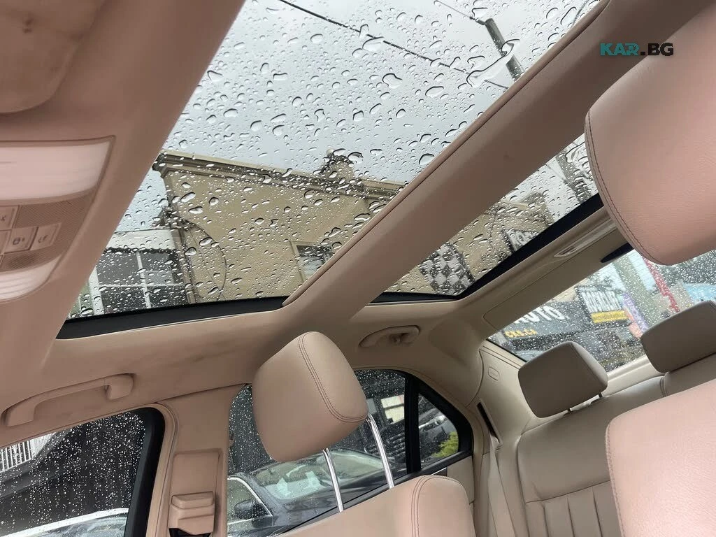 Mercedes-Benz E 400 4MATIC * Панорама * АвтоКредит * (ЦЕНА ДО БГ) * , снимка 14 - Автомобили и джипове - 56013792