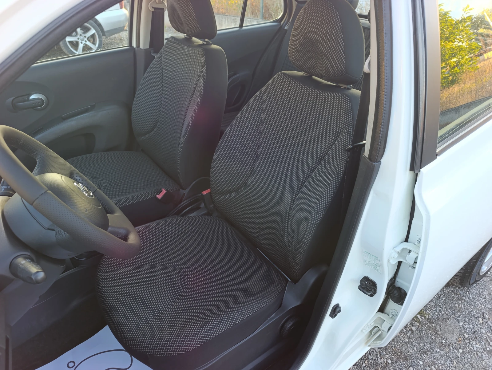Nissan Micra 1.2i-65кс.БЕНЗИН, снимка 9 - Автомобили и джипове - 56316606