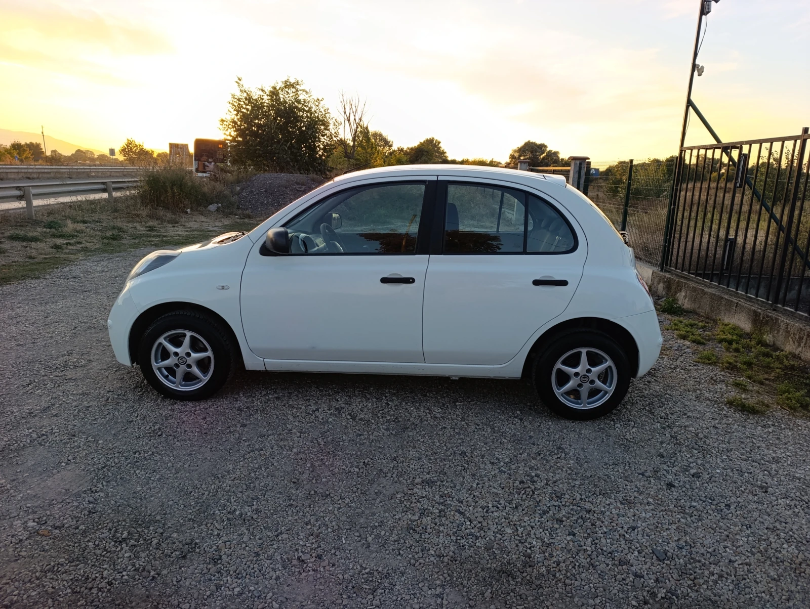Nissan Micra 1.2i-65кс.БЕНЗИН, снимка 4 - Автомобили и джипове - 56316606