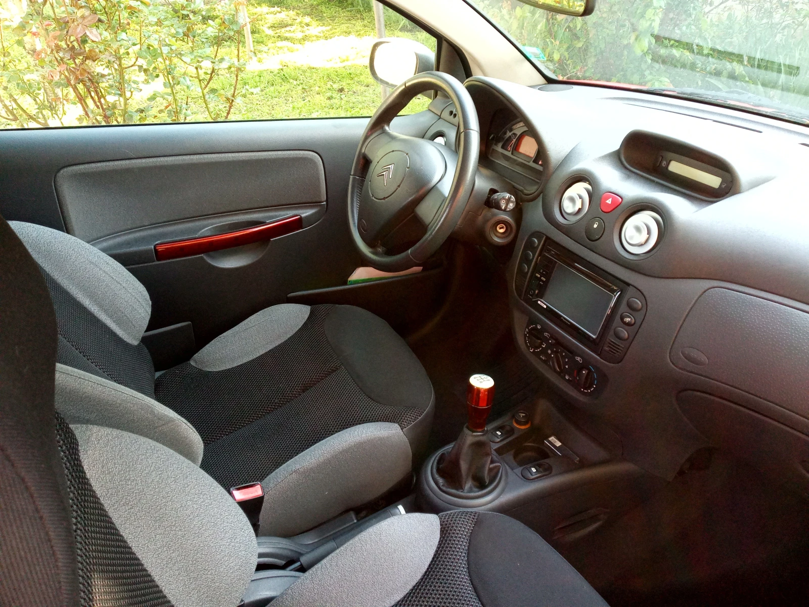 Citroen C2 1.4  VTR sport, снимка 2 - Автомобили и джипове - 56434810