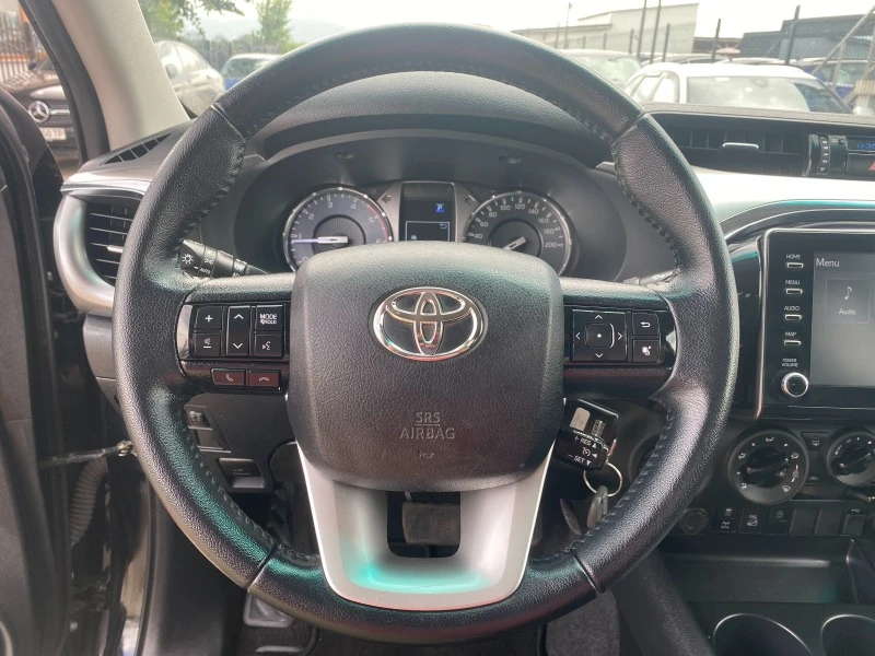 Toyota Hilux 2.8D 4X4 150kW EURO 6, снимка 15 - Автомобили и джипове - 46481899