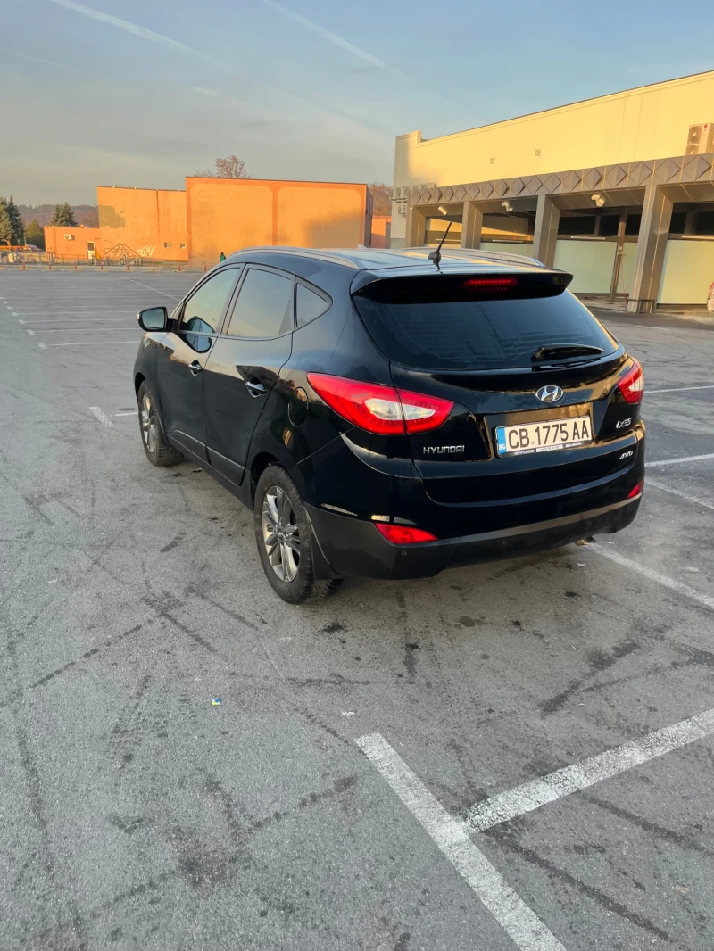 Hyundai IX35, снимка 3 - Автомобили и джипове - 52621394