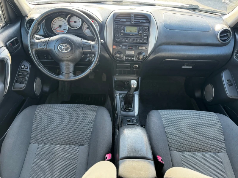 Toyota Rav4 2.0 D4D 116kc 4x4 Италия, снимка 10 - Автомобили и джипове - 52847169