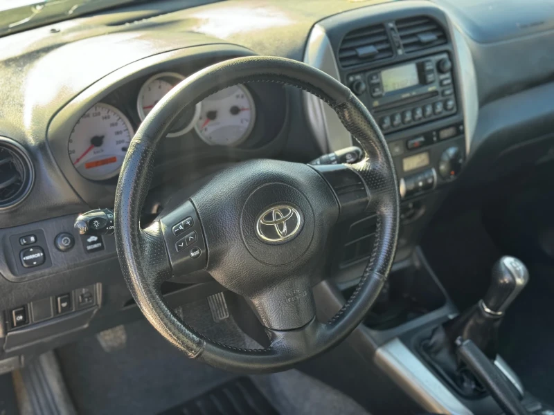 Toyota Rav4 2.0 D4D 116kc 4x4 Италия, снимка 15 - Автомобили и джипове - 52847169