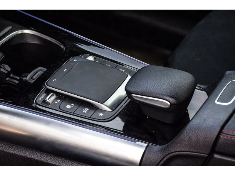 Mercedes-Benz GLA * CARFAX * ЦЕНА ДО БЪЛГАРИЯ, снимка 7 - Автомобили и джипове - 52878143