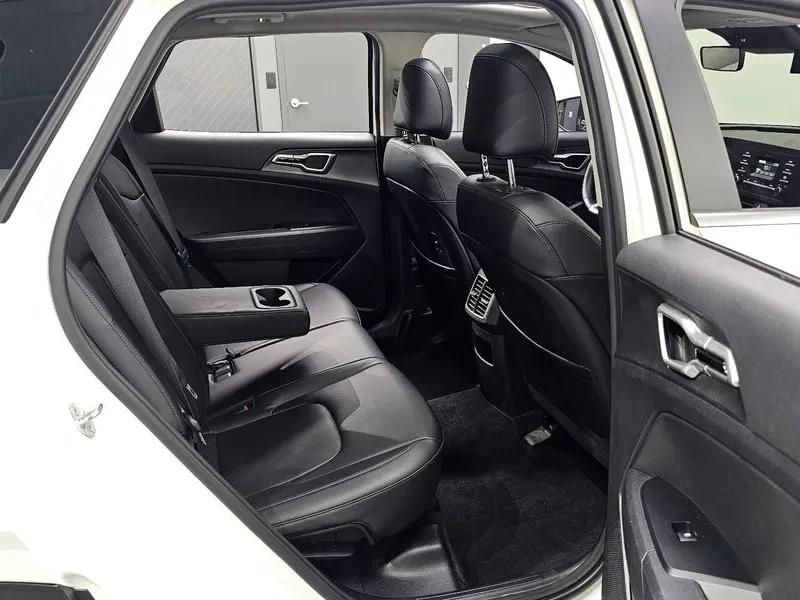 Kia Sportage 1.6 4WD PRESTIGE, снимка 11 - Автомобили и джипове - 55559573