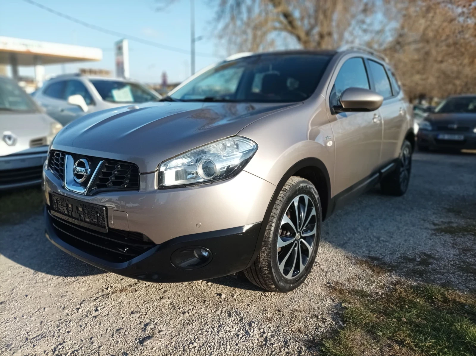 Nissan Qashqai + 2 * 4x4* 6+ 1* NAVI* PANORAMA* FULL* N-TEC - изображение 3