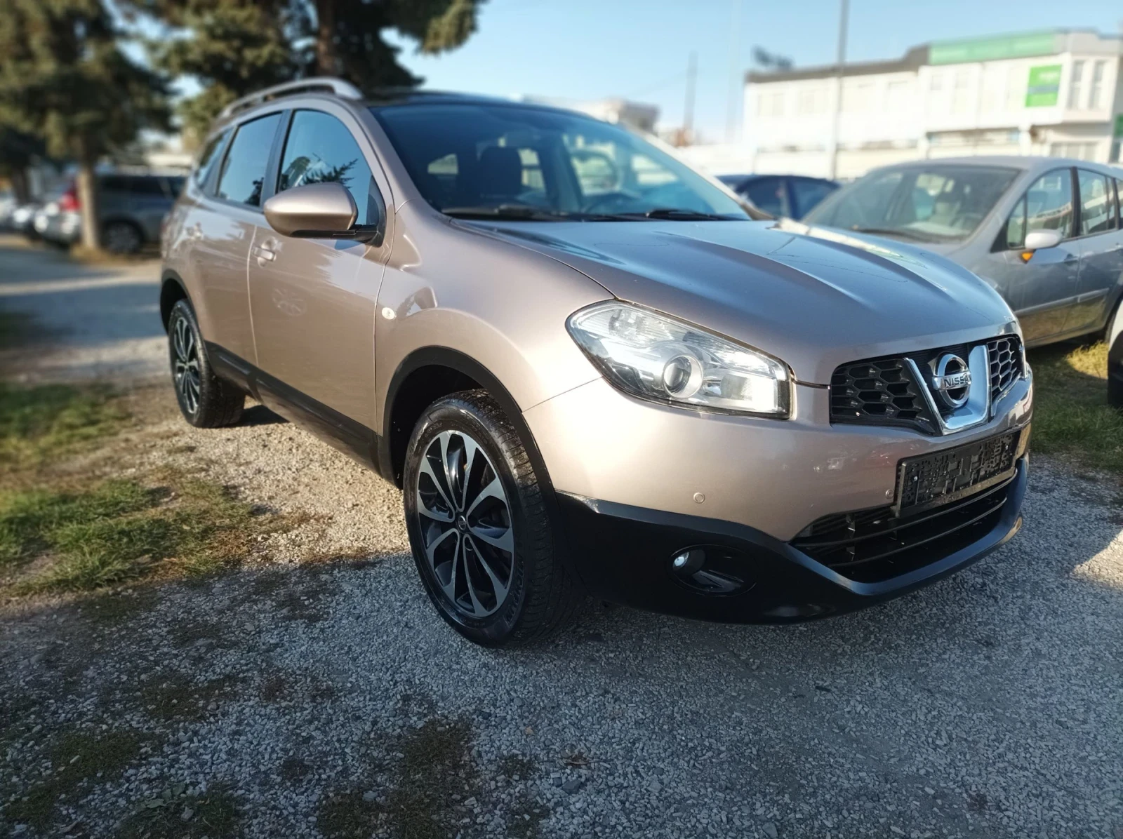 Nissan Qashqai + 2 * 4x4* 6+ 1* NAVI* PANORAMA* FULL* N-TEC - изображение 2