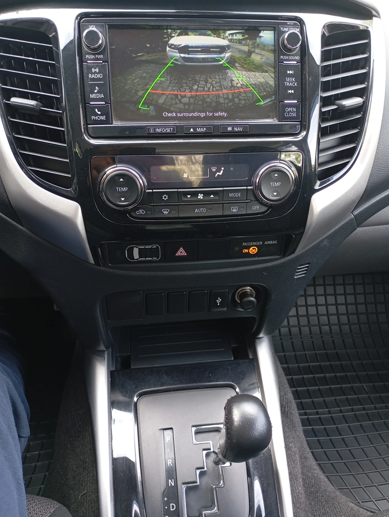 Mitsubishi L200 2.4 auto  - изображение 9