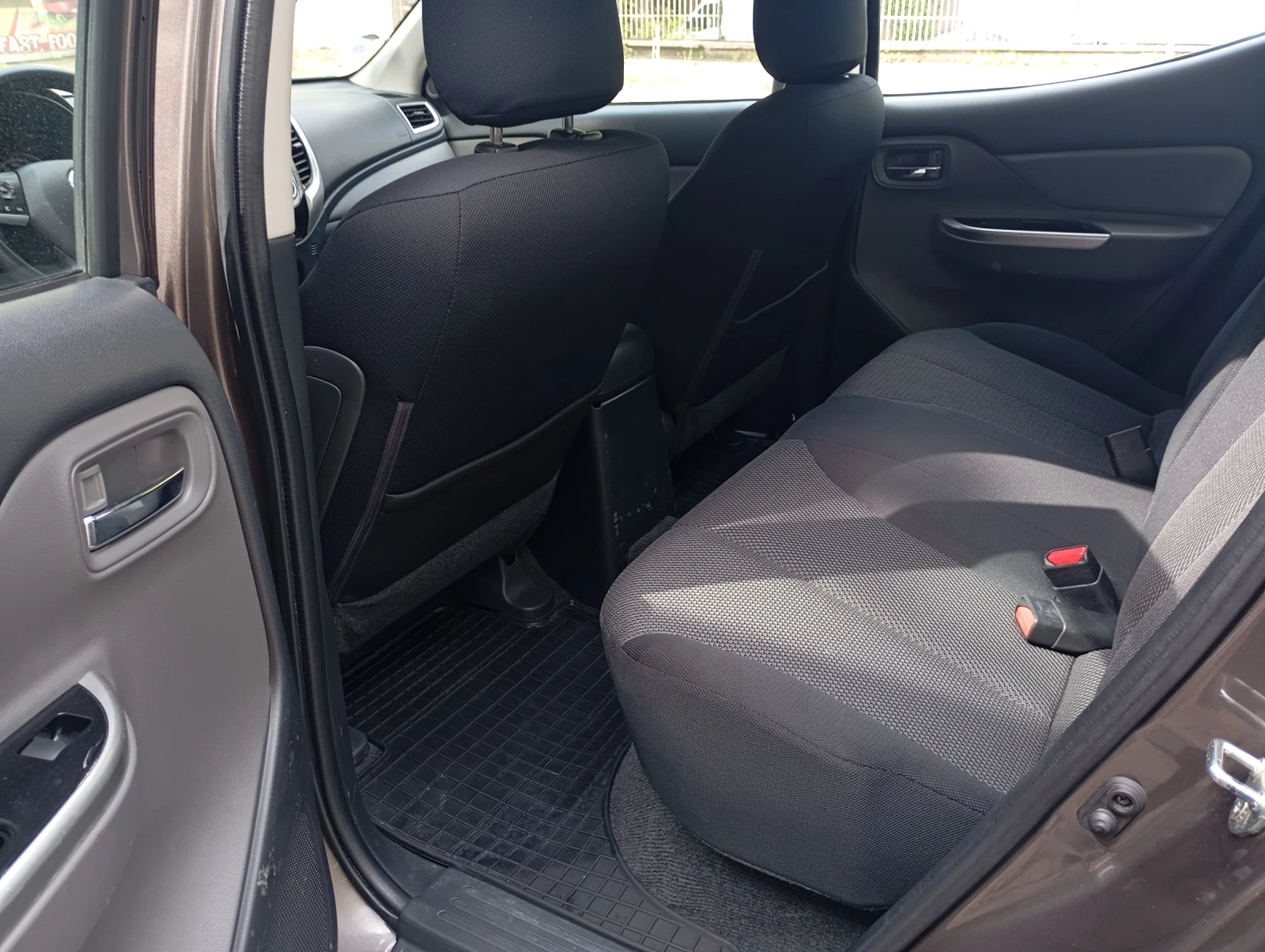 Mitsubishi L200 2.4 auto  - изображение 7