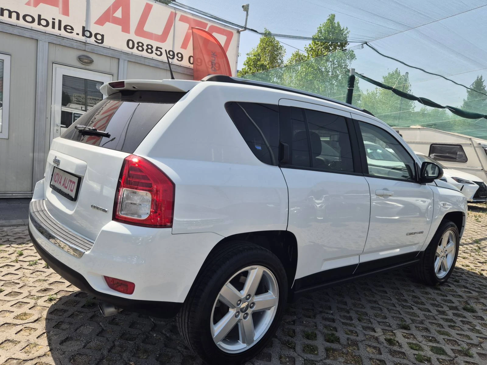 Jeep Compass 2.2D-LIMITED-154.000км - изображение 4