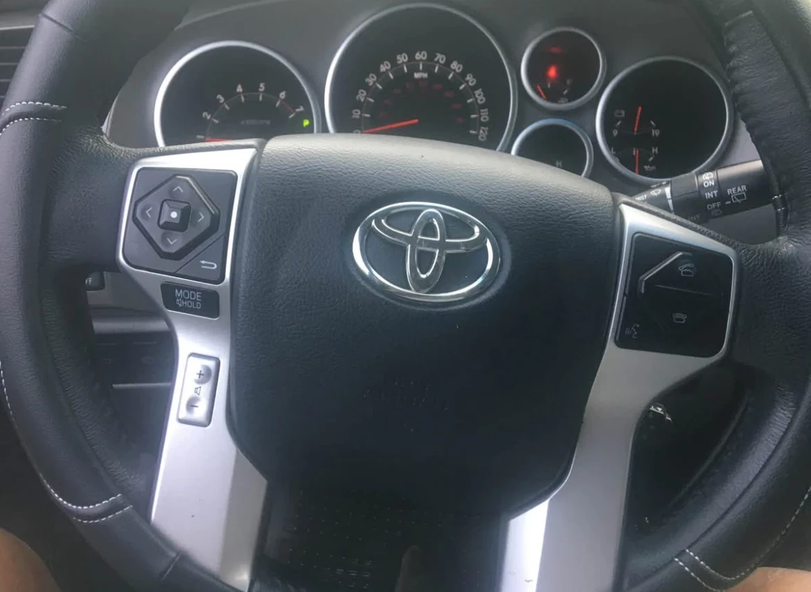 Toyota Sequoia LIMITED * * BLACK EDITION * * CARFAX * * КРЕДИТ *  - изображение 6