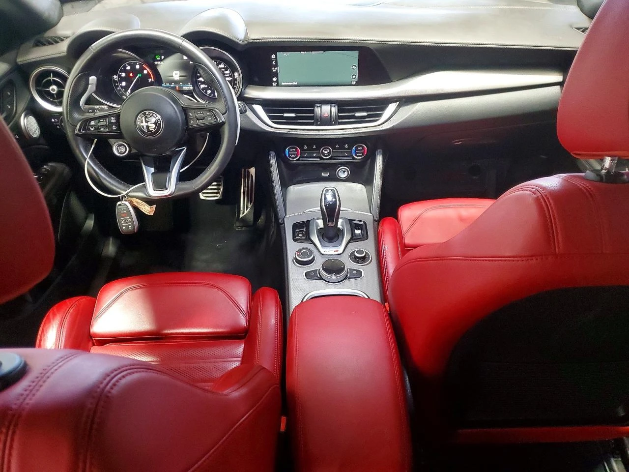 Alfa Romeo Stelvio 2.0l Ti, снимка 8 - Автомобили и джипове - 53938832