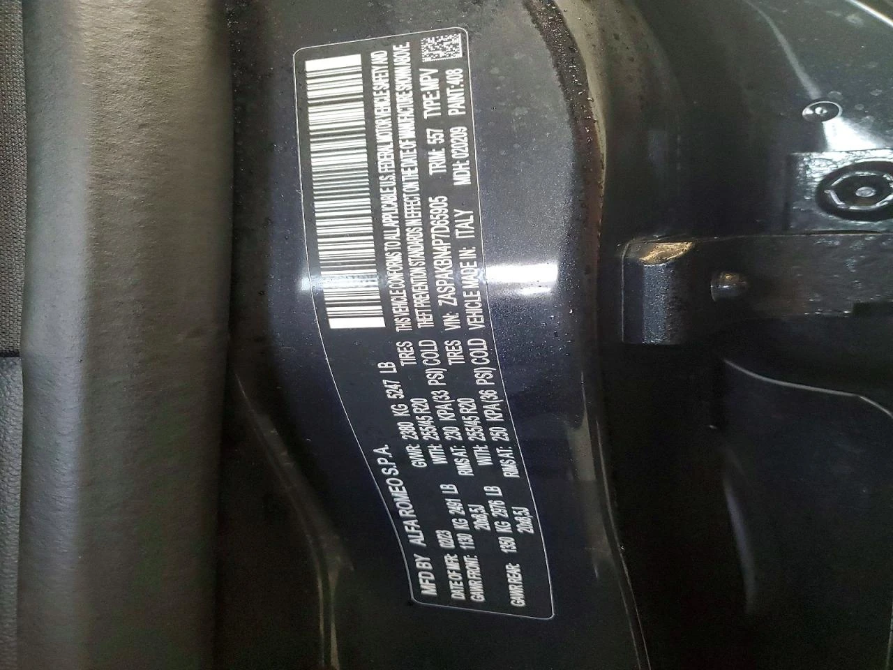 Alfa Romeo Stelvio 2.0l Ti, снимка 13 - Автомобили и джипове - 53938832