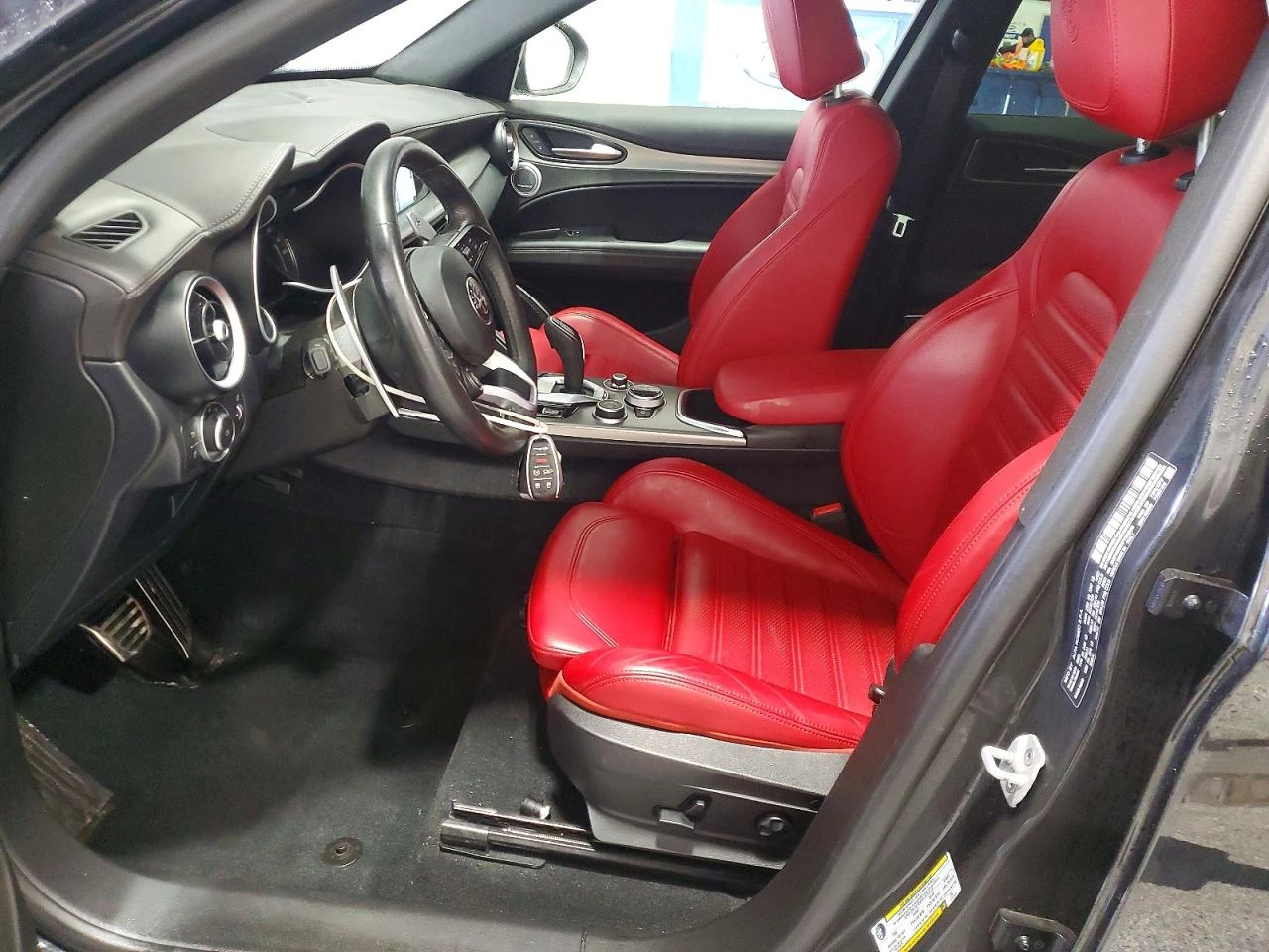 Alfa Romeo Stelvio 2.0l Ti, снимка 7 - Автомобили и джипове - 53938832