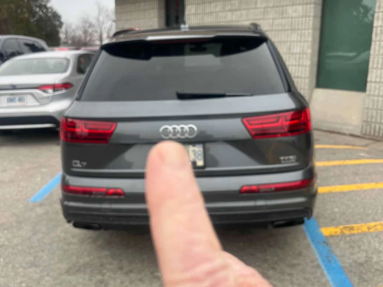 Audi Q7 * Technik * CARFAX * ЦЕНА ДО БГ, снимка 2 - Автомобили и джипове - 53997447