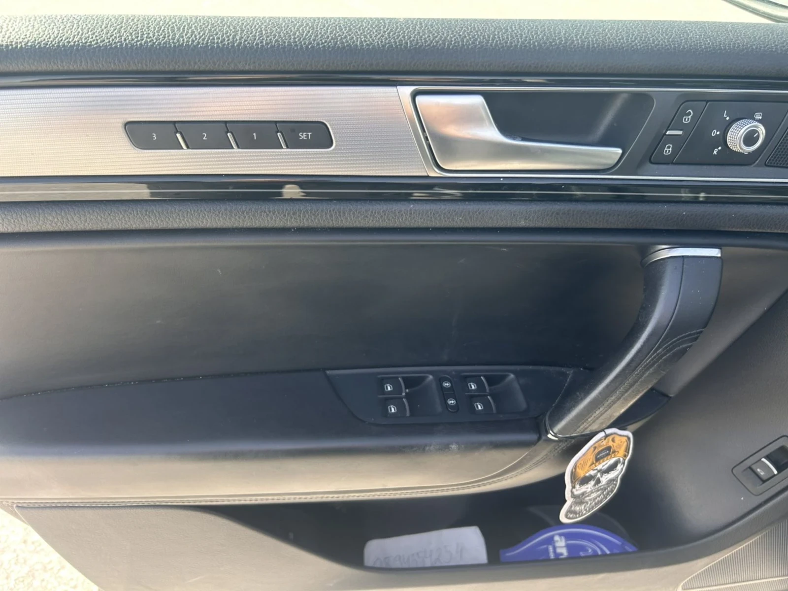 VW Touareg 3.0TDi V6 N1 FACELIFT, снимка 15 - Автомобили и джипове - 54235085