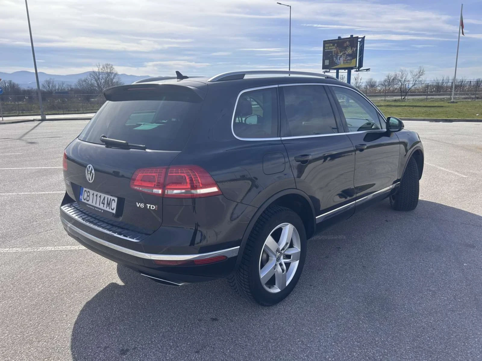 VW Touareg 3.0TDi V6 N1 FACELIFT, снимка 4 - Автомобили и джипове - 54235085