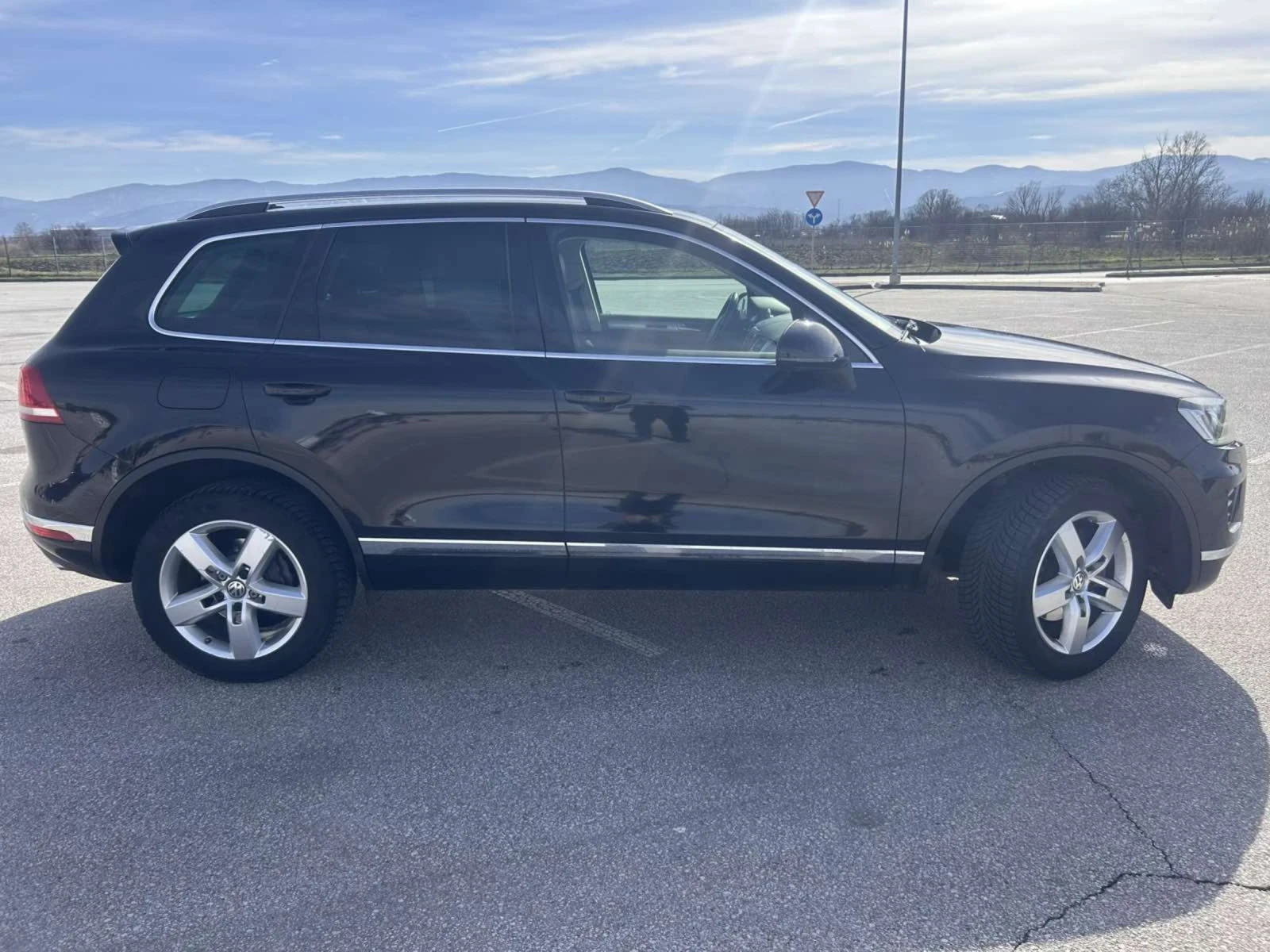 VW Touareg 3.0TDi V6 N1 FACELIFT, снимка 5 - Автомобили и джипове - 54235085