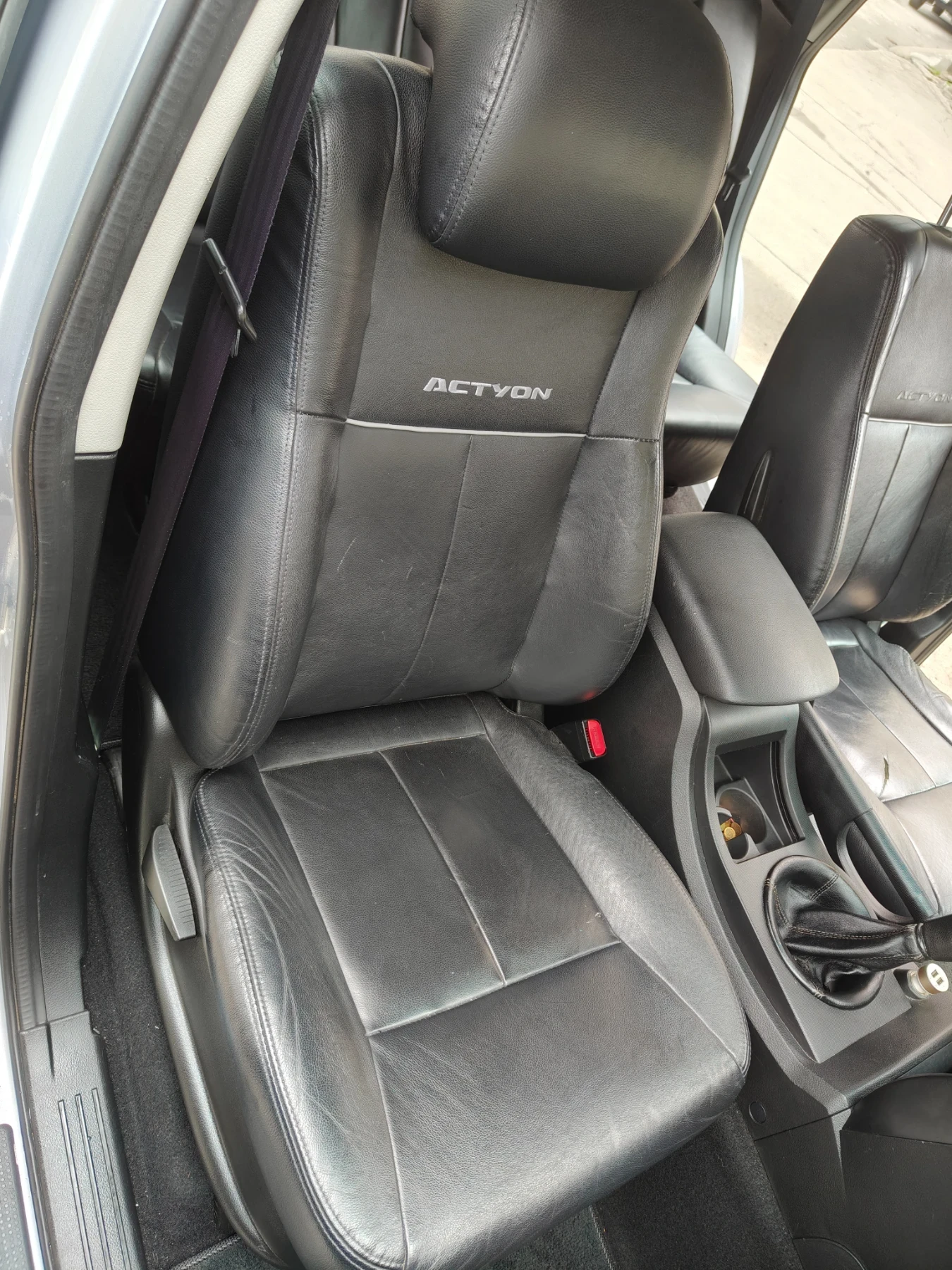SsangYong Actyon, снимка 15 - Автомобили и джипове - 54336301