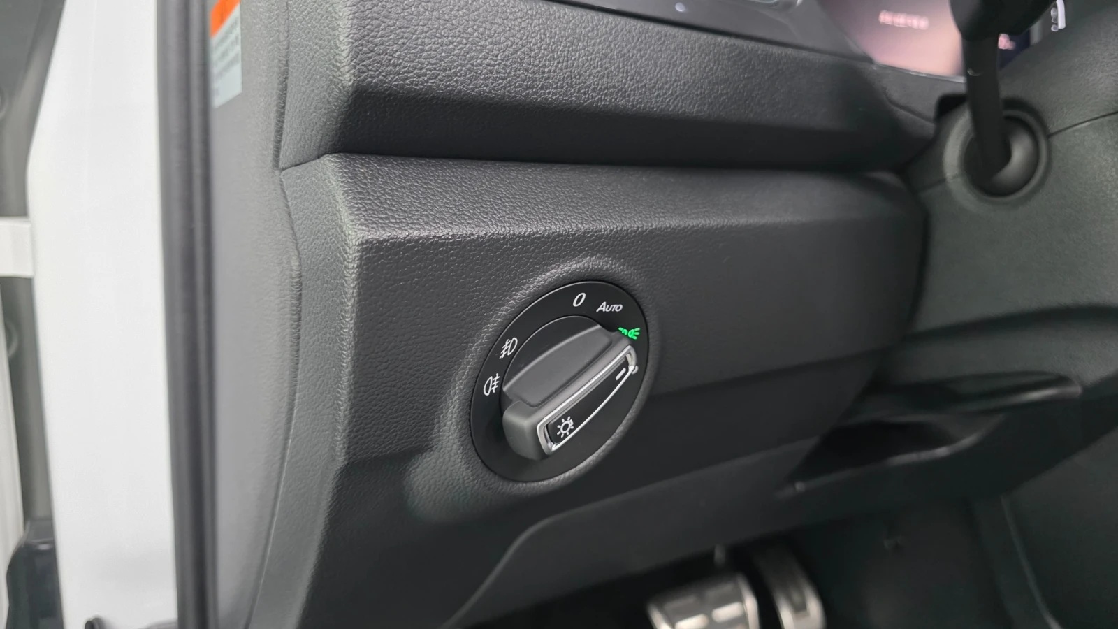 VW T-Roc Prestige | Keyless | LED, снимка 13 - Автомобили и джипове - 55492203