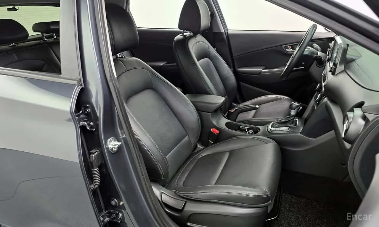 Hyundai Kona * 1.6 Turbo 2WD * ОПЦИЯ ЗА ФИНАНСИРАНЕ, снимка 12 - Автомобили и джипове - 55563940