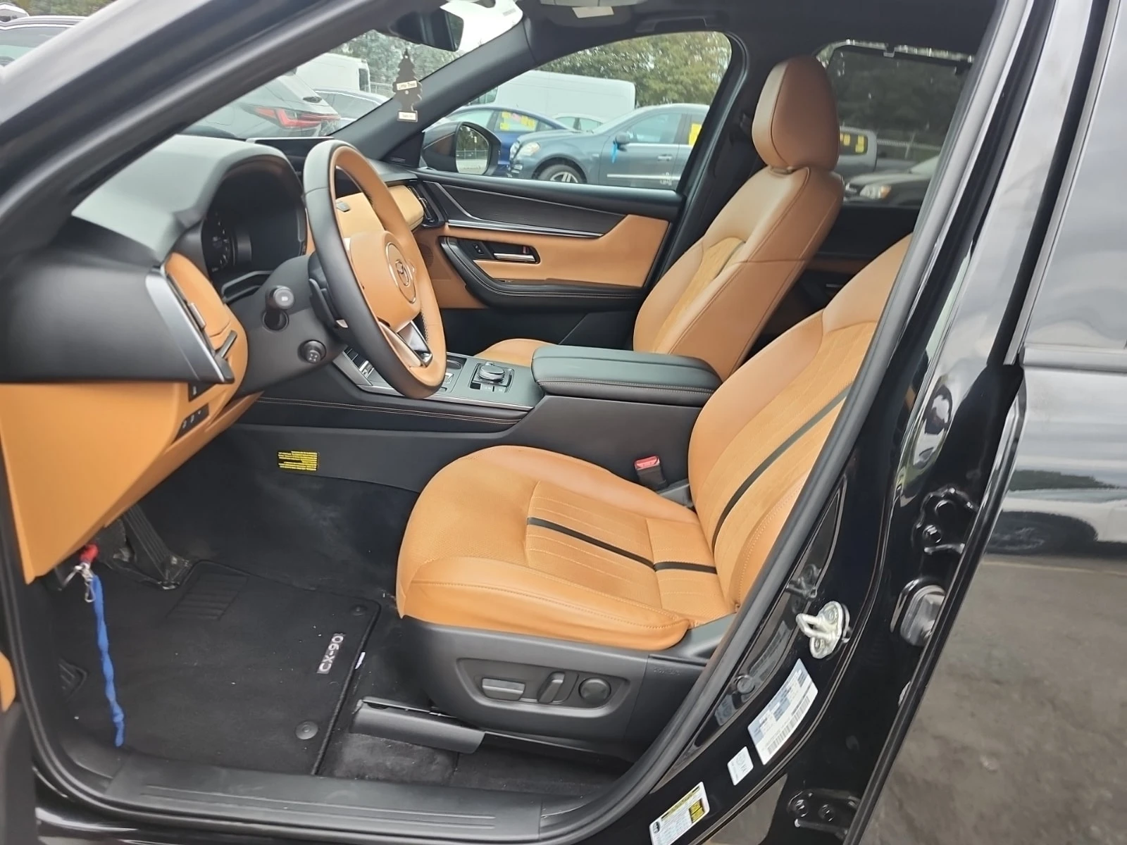 Mazda CX-90 3.3 TURBO S PREMIUM PLUS SPORT UTILITY 4D* , снимка 8 - Автомобили и джипове - 56154449