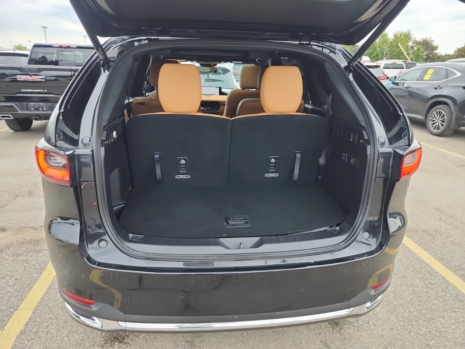 Mazda CX-90 3.3 TURBO S PREMIUM PLUS SPORT UTILITY 4D* , снимка 5 - Автомобили и джипове - 56154449